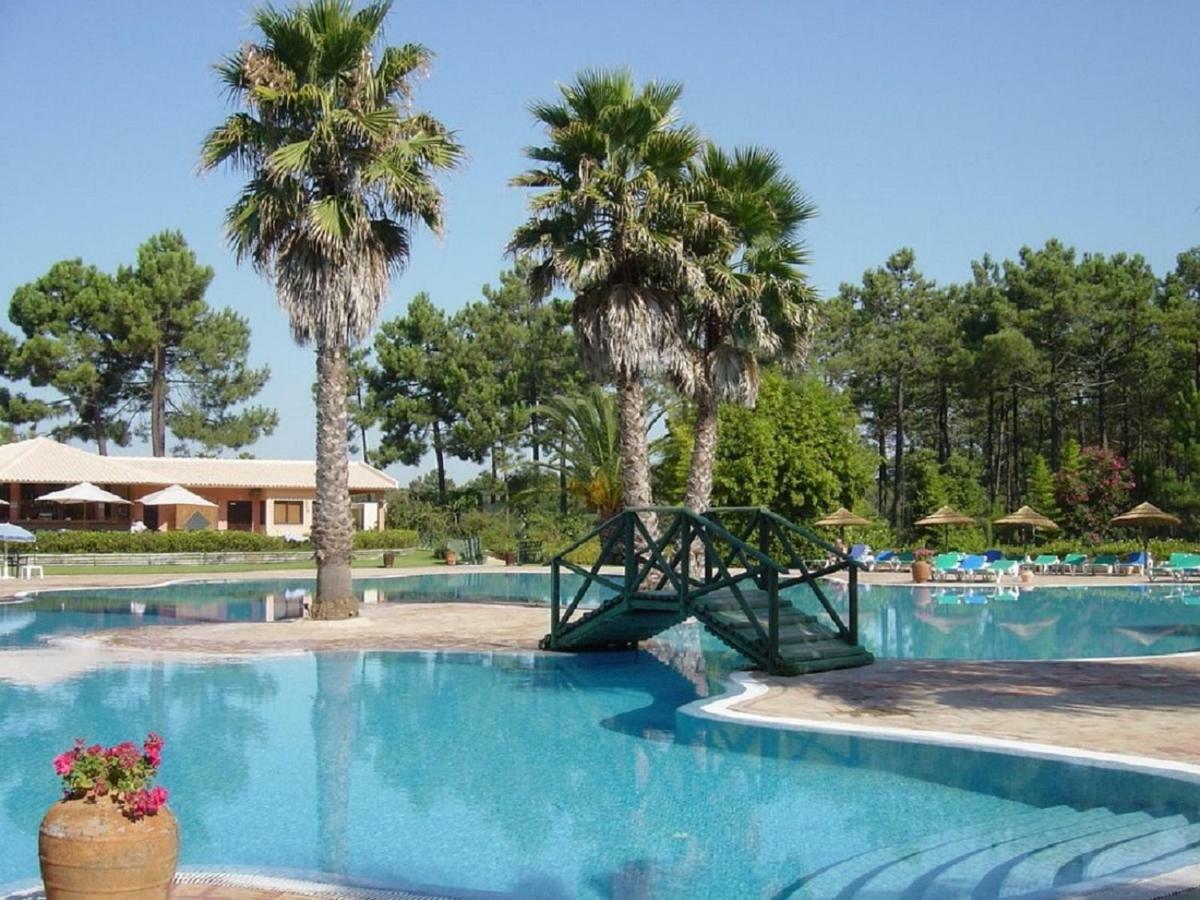 Dolphin Aroeira Beach Villa Charneca  Bagian luar foto